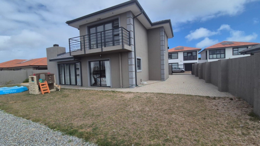 To Let 3 Bedroom Property for Rent in Dana Bay Western Cape